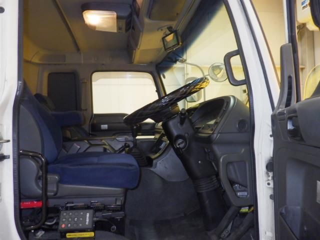 2009 Isuzu Wing auction photo 6