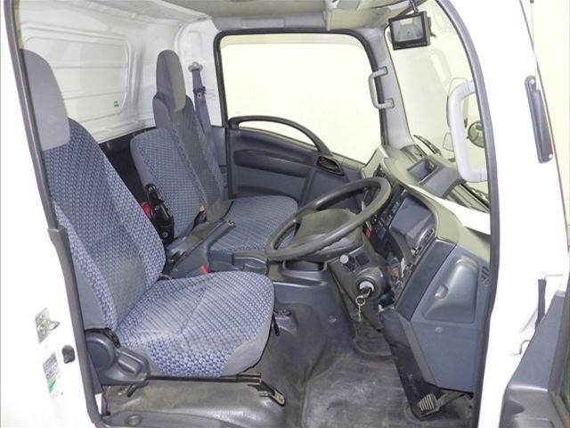 2021 Isuzu Elf Refrigerated and frozen trucks auction photo 6
