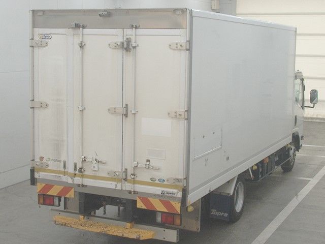2021 Isuzu Elf Refrigerated and frozen trucks auction photo 2