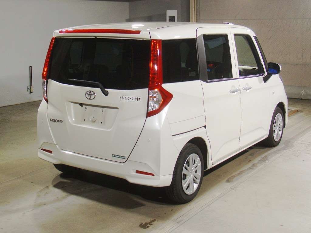 2021 Toyota Roomy X auction photo 2