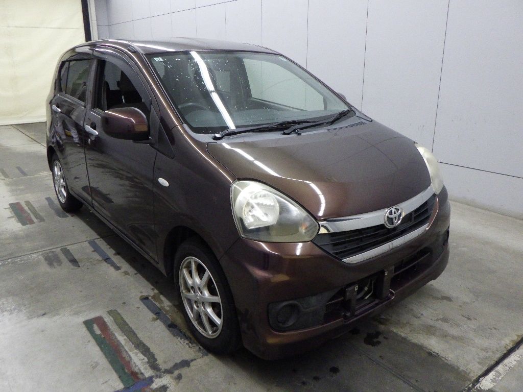 2013 Toyota Pixis Epoch X SA Japan auction vehicle