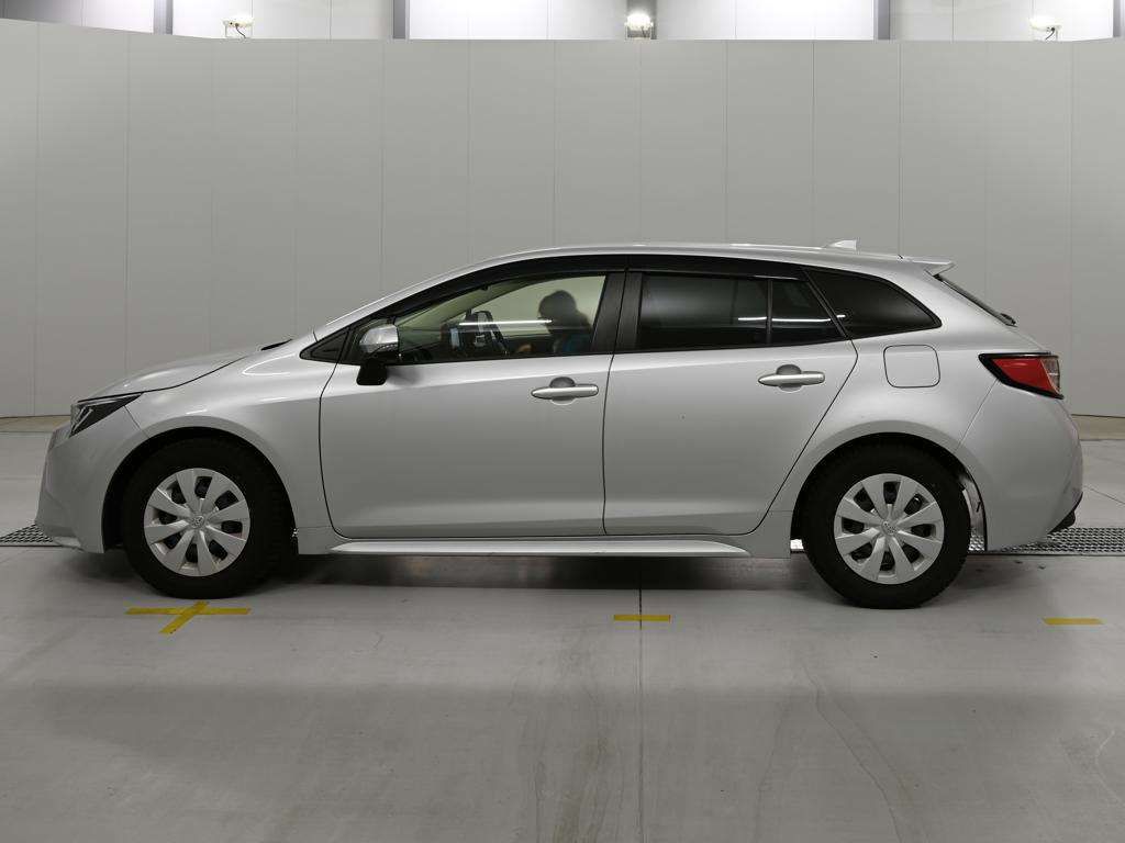 2022 Toyota Corolla Touring ハイブリッド G-X auction photo 4