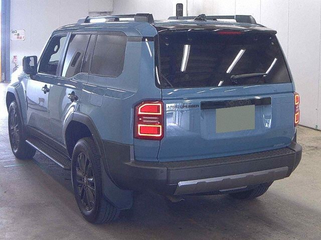2024 Toyota Land Cruiser 250 ZX 4WD auction photo 2
