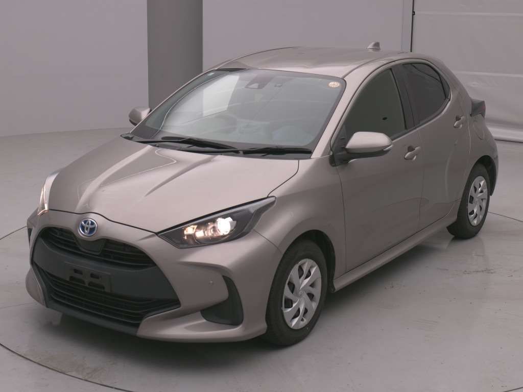 2021 Toyota Yaris ハイブリッドX Japan auction vehicle
