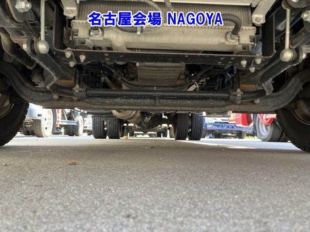 2020 Mitsubishi Fuso Canter Loader auction photo 11