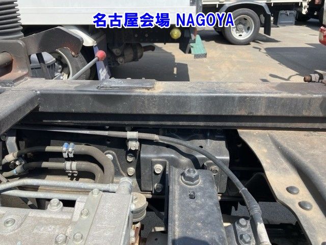 2020 Mitsubishi Fuso Canter Loader auction photo 18