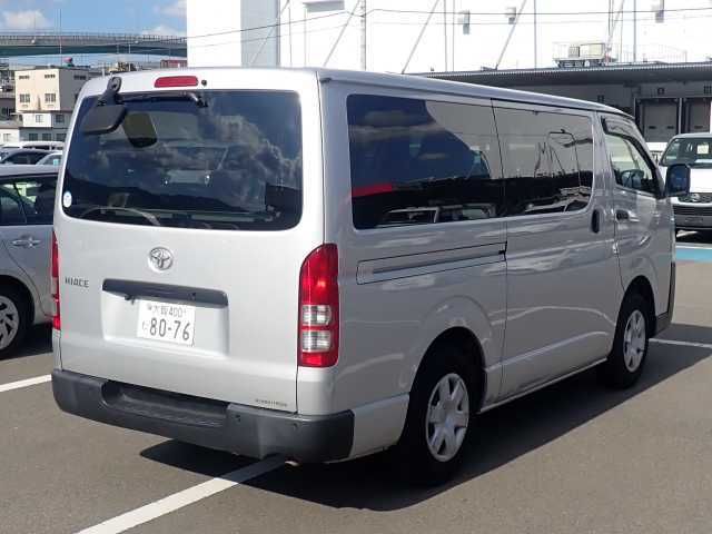 2021 Toyota Hiace DX auction photo 2
