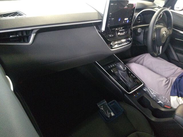 2026 Toyota Corolla Cross ハイブリッドZ auction photo 3