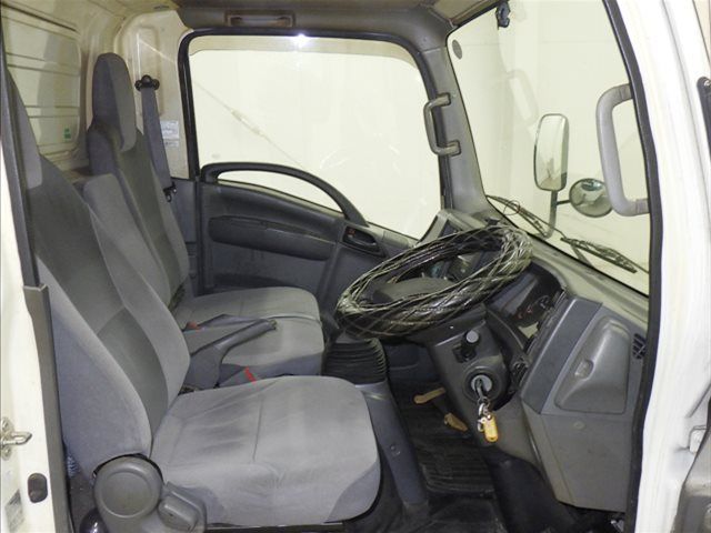 2016 Isuzu Elf バン auction photo 6