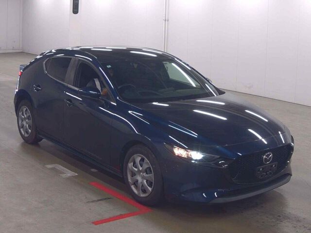 Japan Auction Vehicles 8 2023 Mazda 3ファストバック auction photo