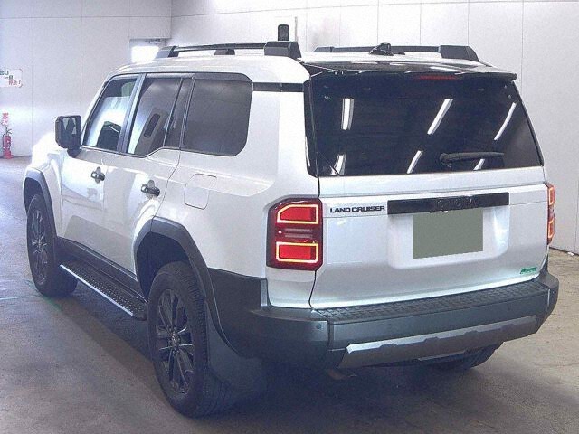 2024 Toyota Land Cruiser 250 ZX 4WD auction photo 2