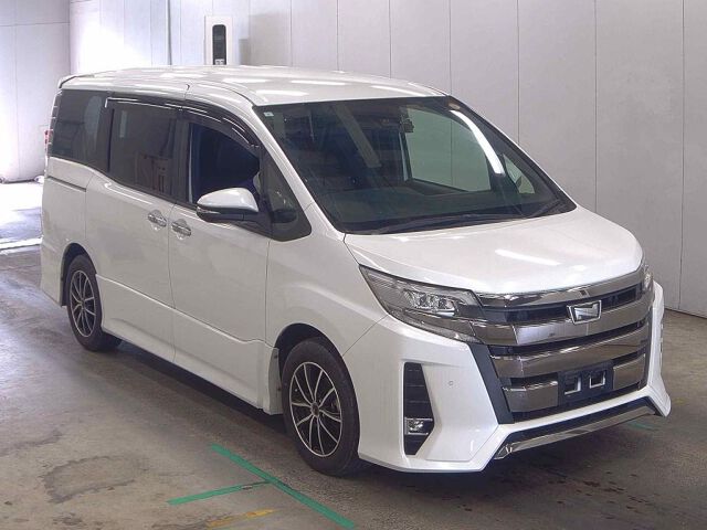 2019 Toyota Noah SI WXB 2 Japan auction vehicle