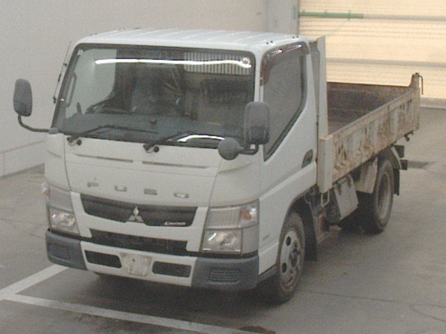 2015 Mitsubishi Fuso Canter dump Japan auction vehicle