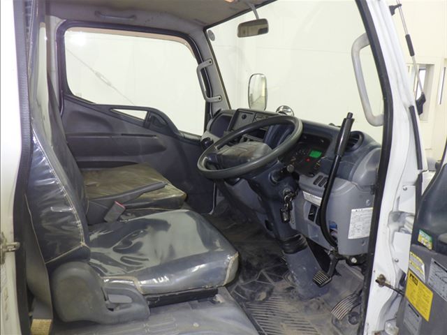 2015 Mitsubishi Fuso Canter dump auction photo 5