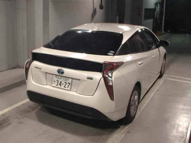2015 Toyota Prius S auction photo 5