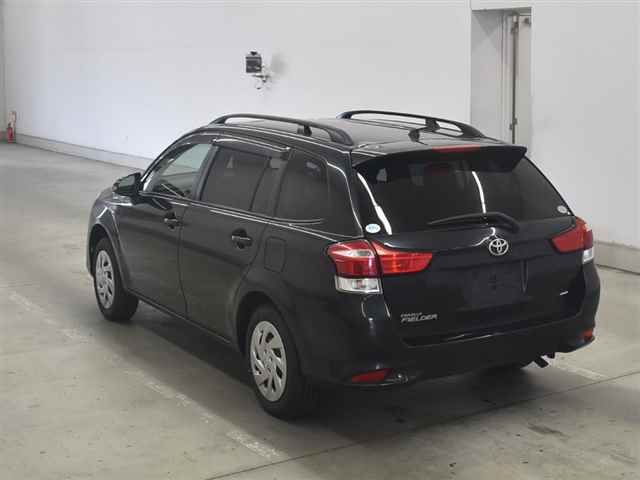 2016 Toyota Corolla Fielder 1.5X auction photo 2