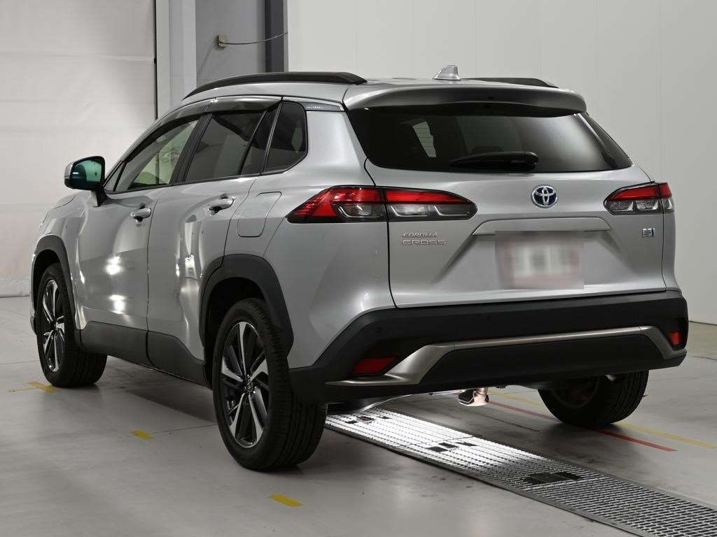 2021 Toyota Corolla Cross ハイブリッド Z 4WD auction photo 6