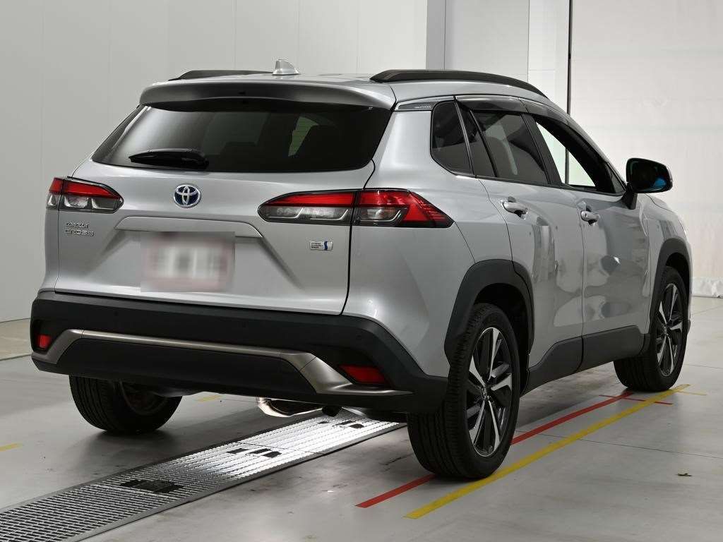 2021 Toyota Corolla Cross ハイブリッド Z 4WD auction photo 2
