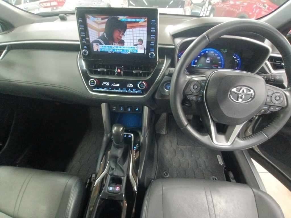 2021 Toyota Corolla Cross ハイブリッド Z 4WD auction photo 11