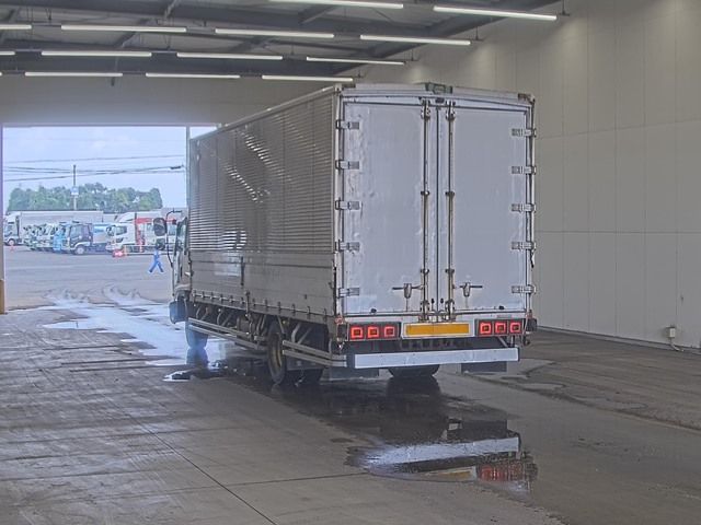 2006 Isuzu Forward auction photo 2