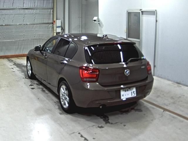 2015 BMW 1 Series 116i スタイル auction photo 2