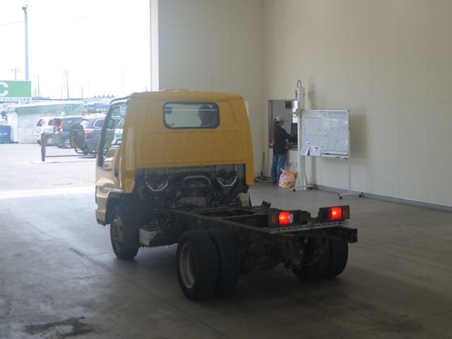 2005 Isuzu Elf Chassis 4WD auction photo 2