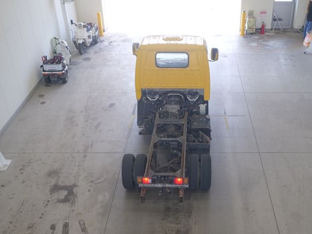 2005 Isuzu Elf Chassis 4WD auction photo 3
