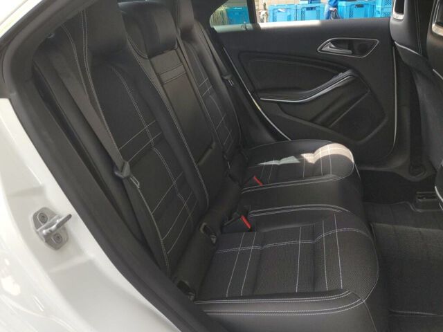2013 Mercedes-Benz CLA-Class CLA180 auction photo 6