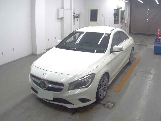 2013 Mercedes-Benz CLA-Class CLA180 auction photo 4