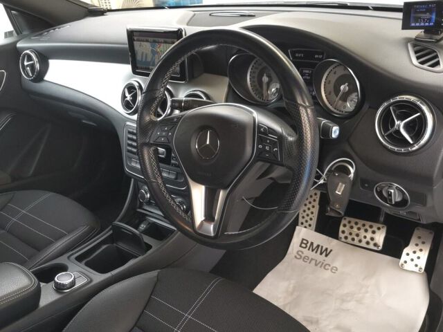 2013 Mercedes-Benz CLA-Class CLA180 auction photo 3