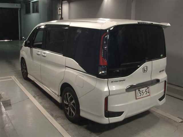 2019 Honda Stepwgn Honda Sensing auction photo 2