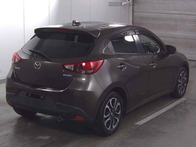 2018 Mazda Demio XDツーリング auction photo 5