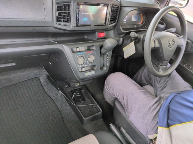 2025 Daihatsu Mira e:S L SA III auction photo 3
