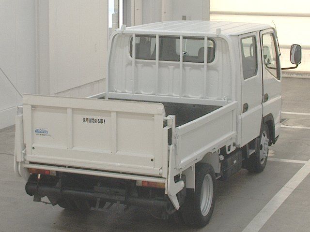 2002 Mitsubishi Fuso Canter Double cab auction photo 2