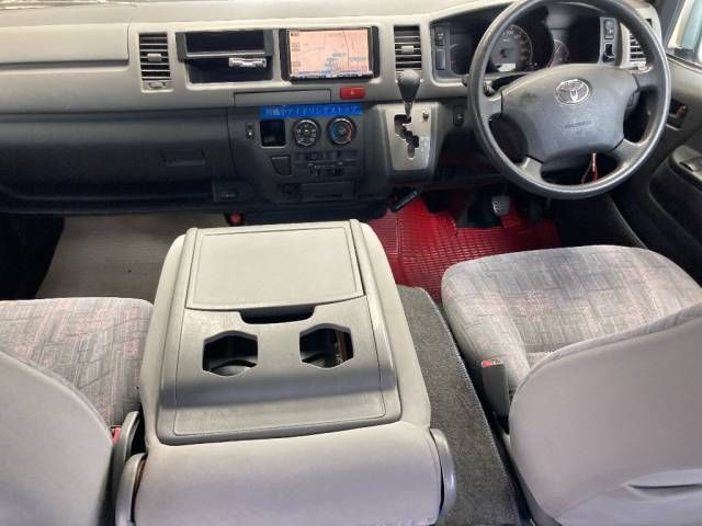 2006 Toyota Hiace GL auction photo 4