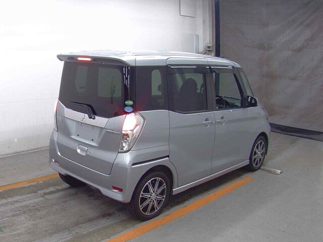 2017 Mitsubishi eK Space カスタムTセフティパッケ auction photo 5