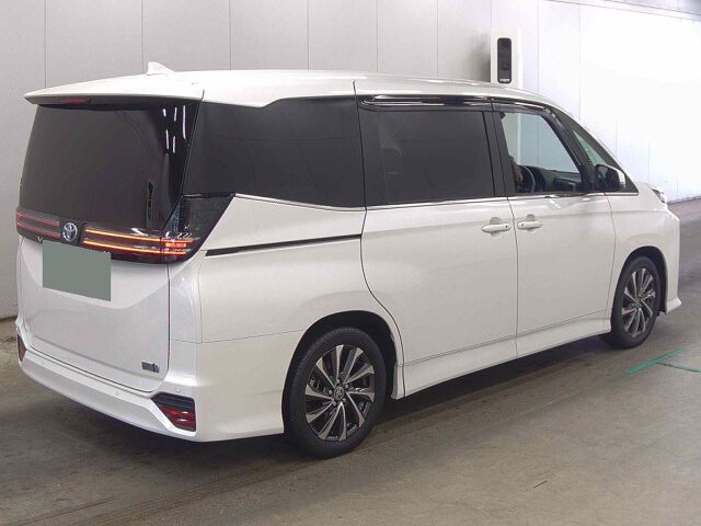 2025 Toyota Voxy ハイブリッドS-Z auction photo 5
