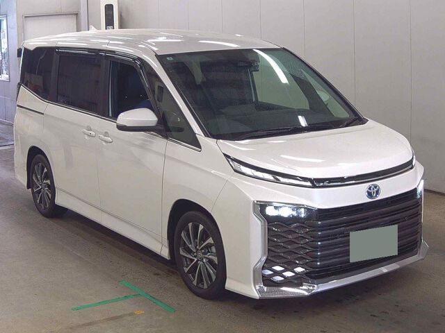 Japan Auction Vehicles 8 2025 Toyota Voxy ハイブリッドS-Z auction photo