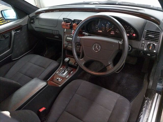 1996 Mercedes-Benz C-Class auction photo 3