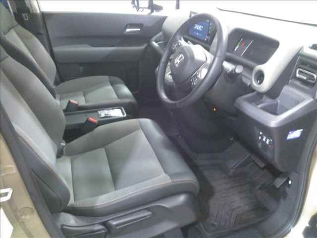 2026 Honda Freed 4WD e:HEV Crosstar auction photo 4