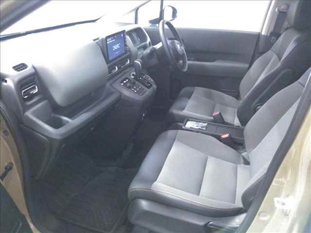 2026 Honda Freed 4WD e:HEV Crosstar auction photo 3