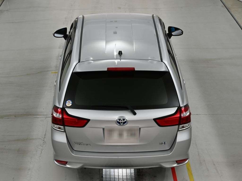 2021 Toyota Corolla Fielder ハイブリッド EX auction photo 8