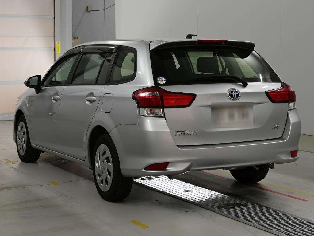 2021 Toyota Corolla Fielder ハイブリッド EX auction photo 6