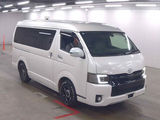 2017 Toyota Hiace Long Super GL 4WD Japan auction vehicle