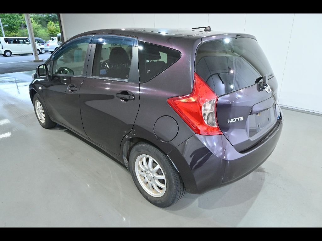 2013 Nissan ノート HB X DIG-S auction photo 5