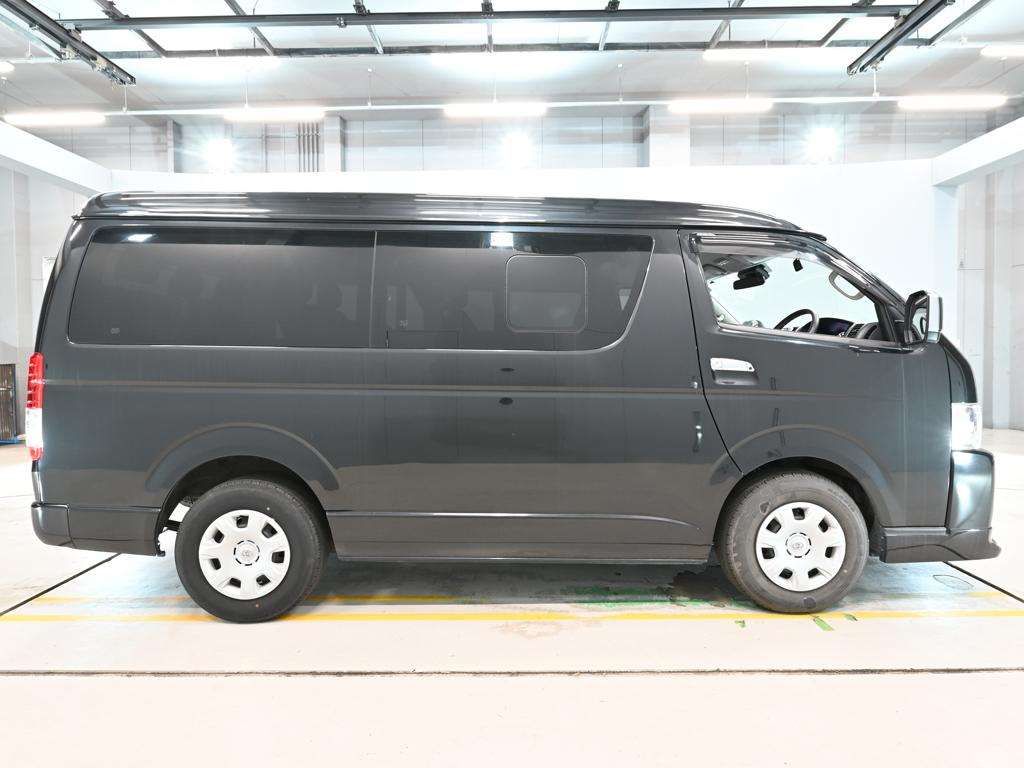 2022 Toyota Hiace GL auction photo 3