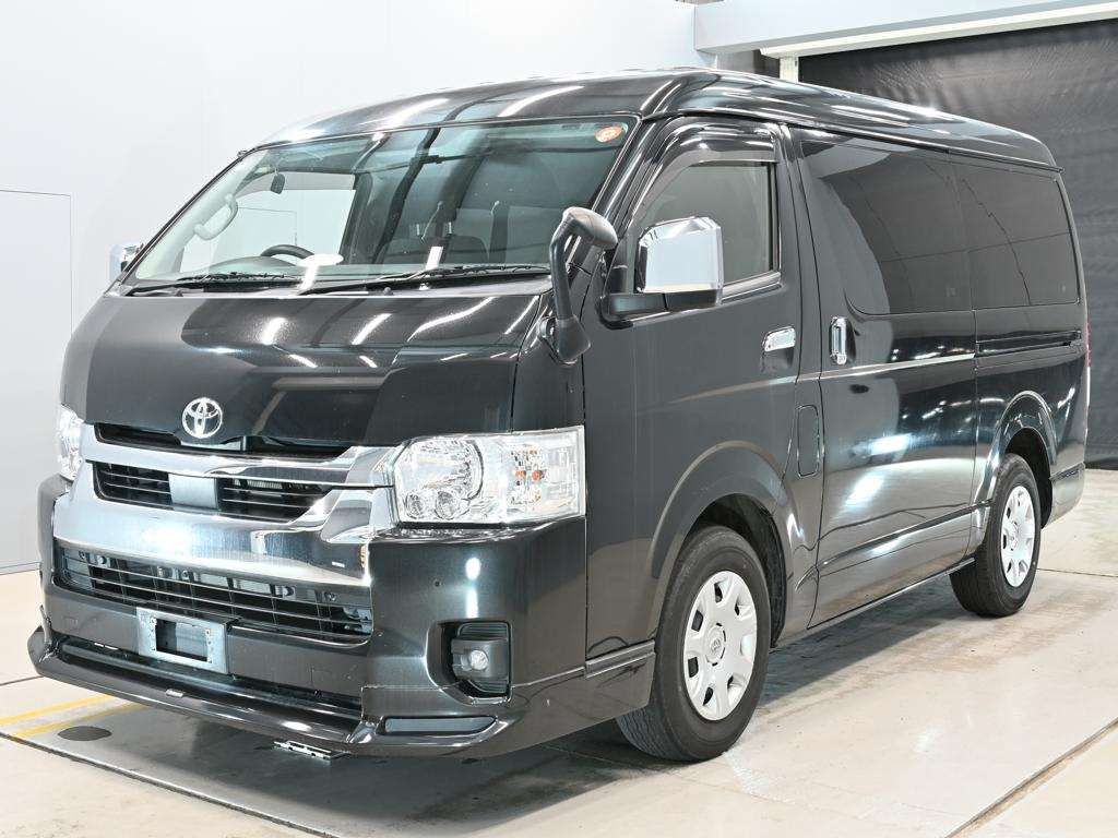 2022 Toyota Hiace GL Japan auction vehicle