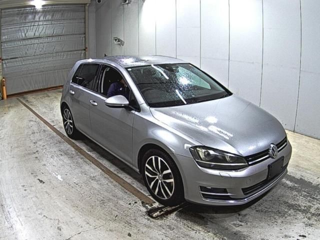 2017 Volkswagen ゴルフ TSIハイライン コネクト Japan auction vehicle