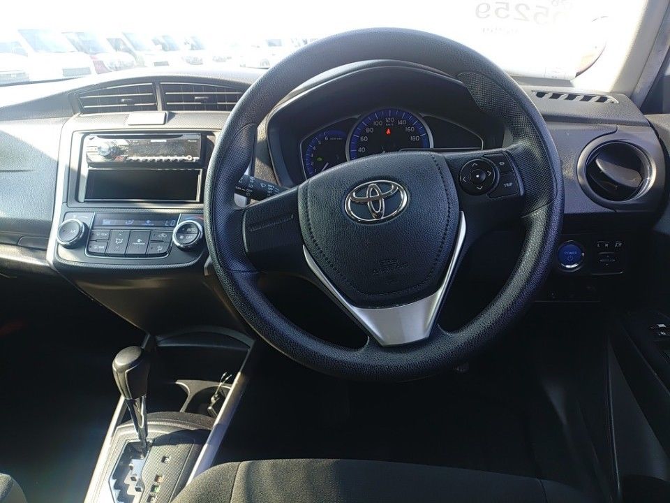 2021 Toyota Corolla Fielder auction photo 3