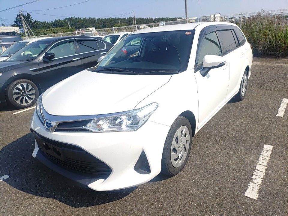 Japan Auction Vehicles 27 2021 Toyota Corolla Fielder auction photo